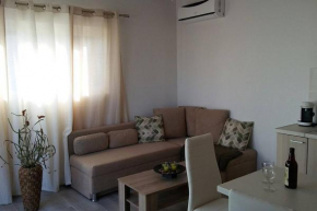 Гостиница Nianthy Apartments  Фалираки